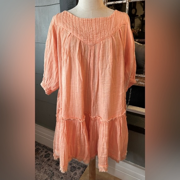 Free People Mystery Land Peach Smocked Tiered Boho Tunic Dress Size M - Picture 2 of 8